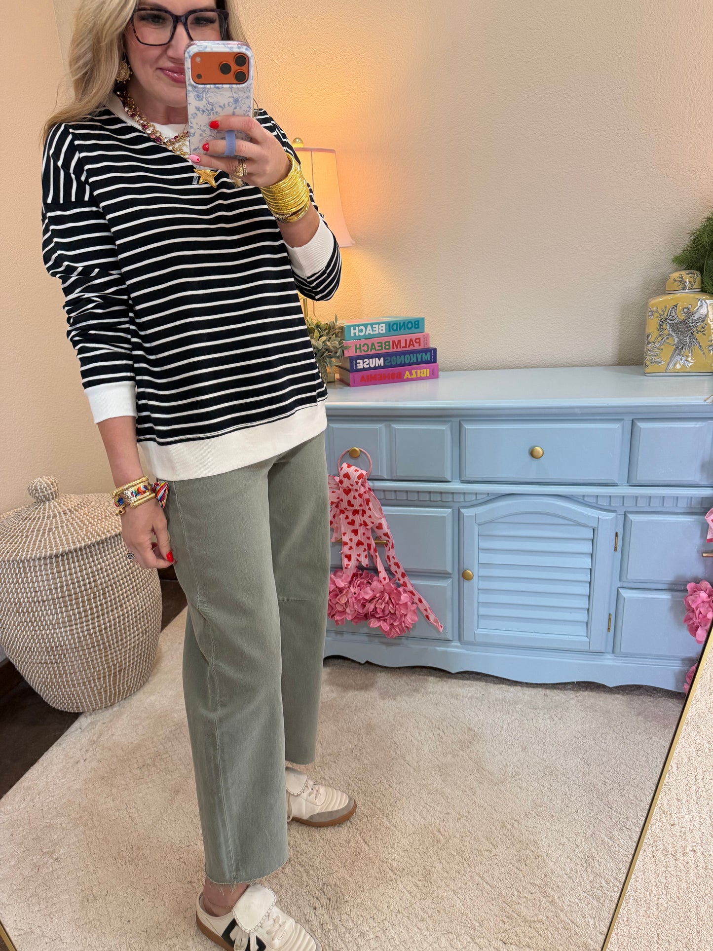 Black Striped Pullover Dorito Neck Stitched Top