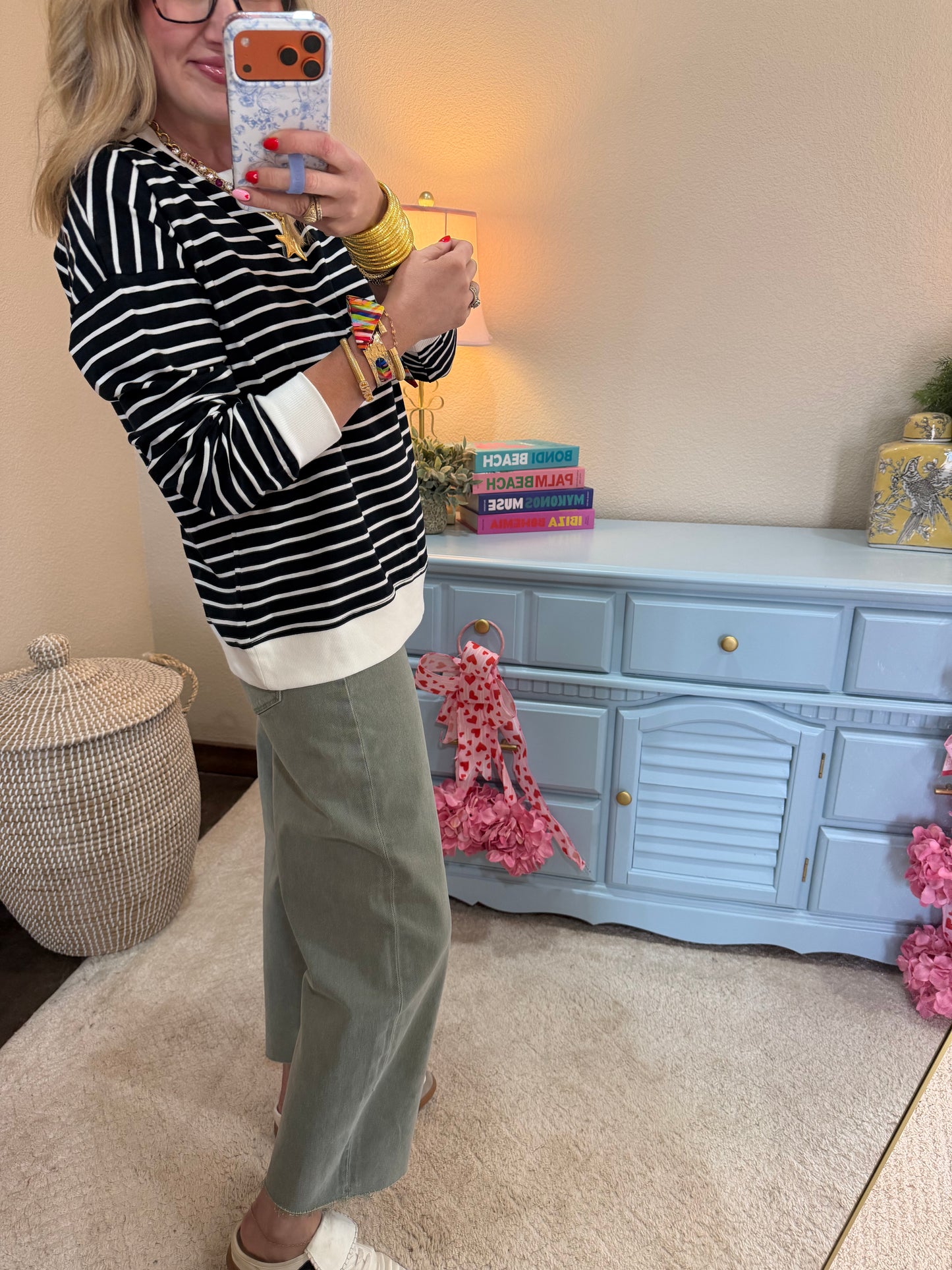 Black Striped Pullover Dorito Neck Stitched Top