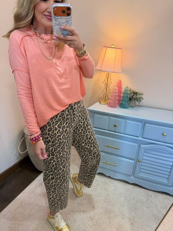 Coral Soft Melange Hacci Exposed Seam Hi-low Tee fs