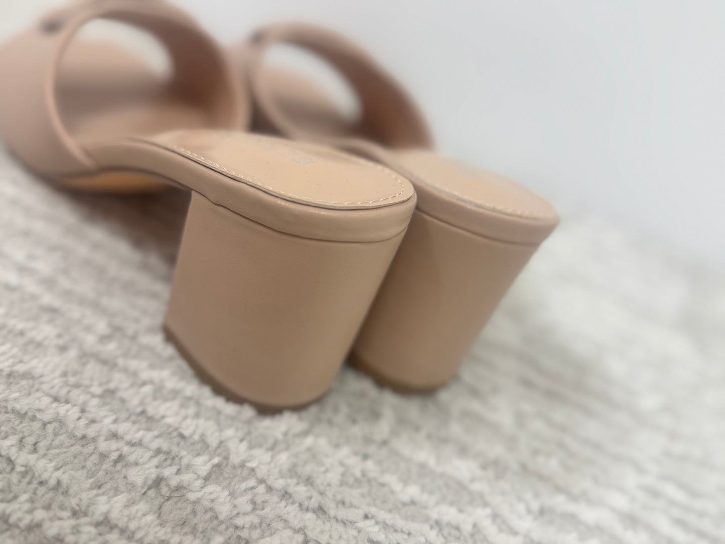Nude V Block Heel