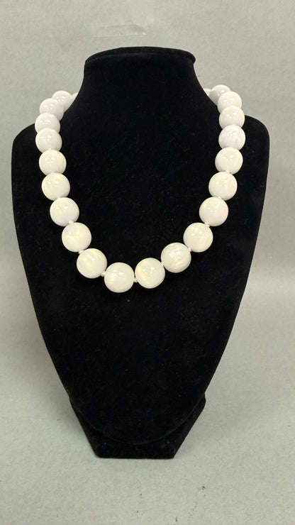 Colored Bead Magnetic Necklace- 6 Colors