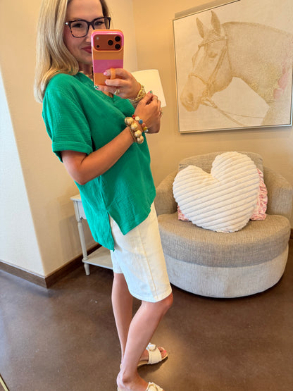 Kelly Green Double Gauze V-Neck Short Sleeve Top