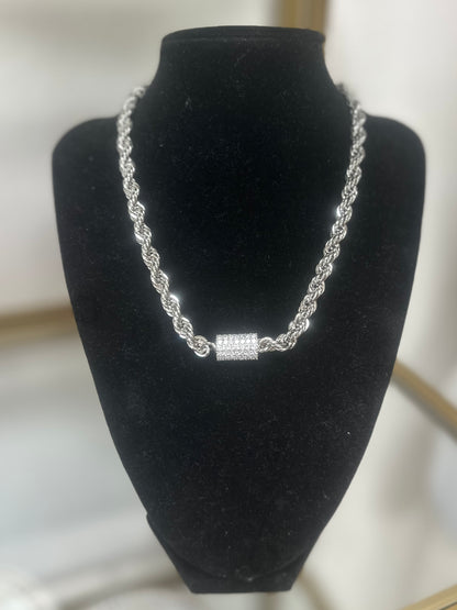 Lux Crystal Magnetic Clasp Necklace (Silver and Gold)