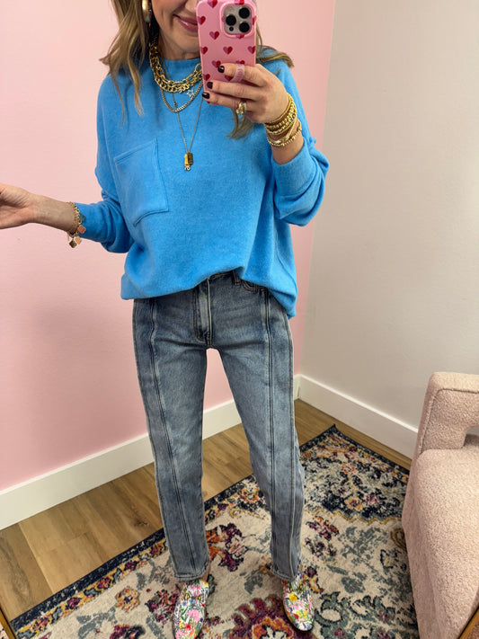 Medium High Rise Straight Fold Seam Jeans