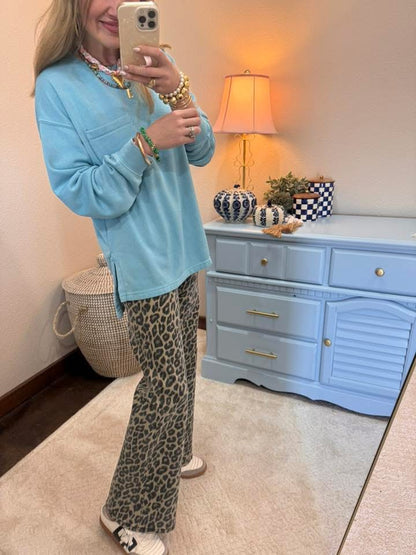 Sky Blue Crew Neck Single Pocket Pullover Sweatshirt