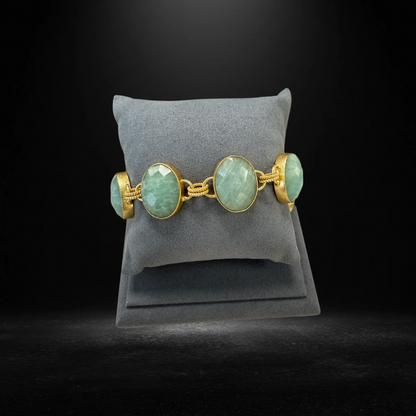 Antique Luxe Jade Color Oval Stone Toggle Bracelet