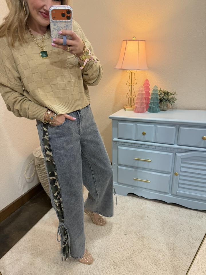 Camouflage Print Side Bow Tied Washed Denim Pants